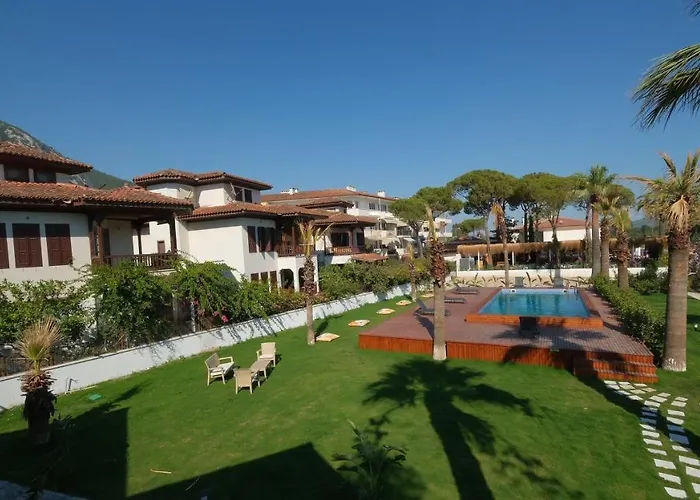 호텔 Marina Port Akyaka 무글라